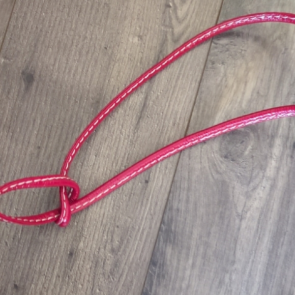 Badgley Mischka Vibrant Red Twist Lock Handbag EUC - Picture 8 of 17